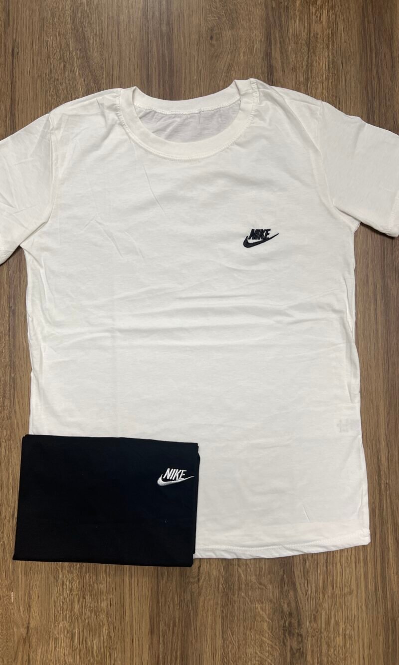 T-shirt Nike