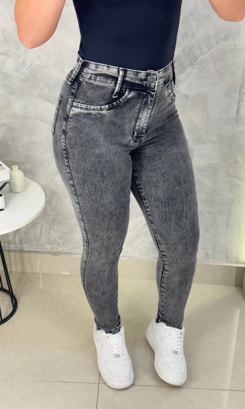 Calça Skinny Poliana